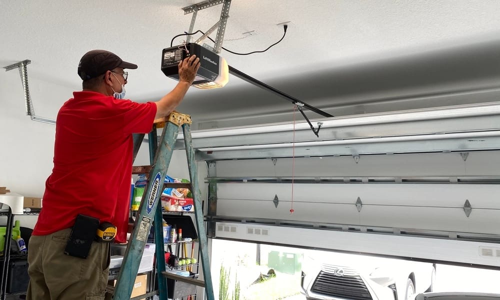 Professional Garage Door Services in Palm Springs CT Garage Doors